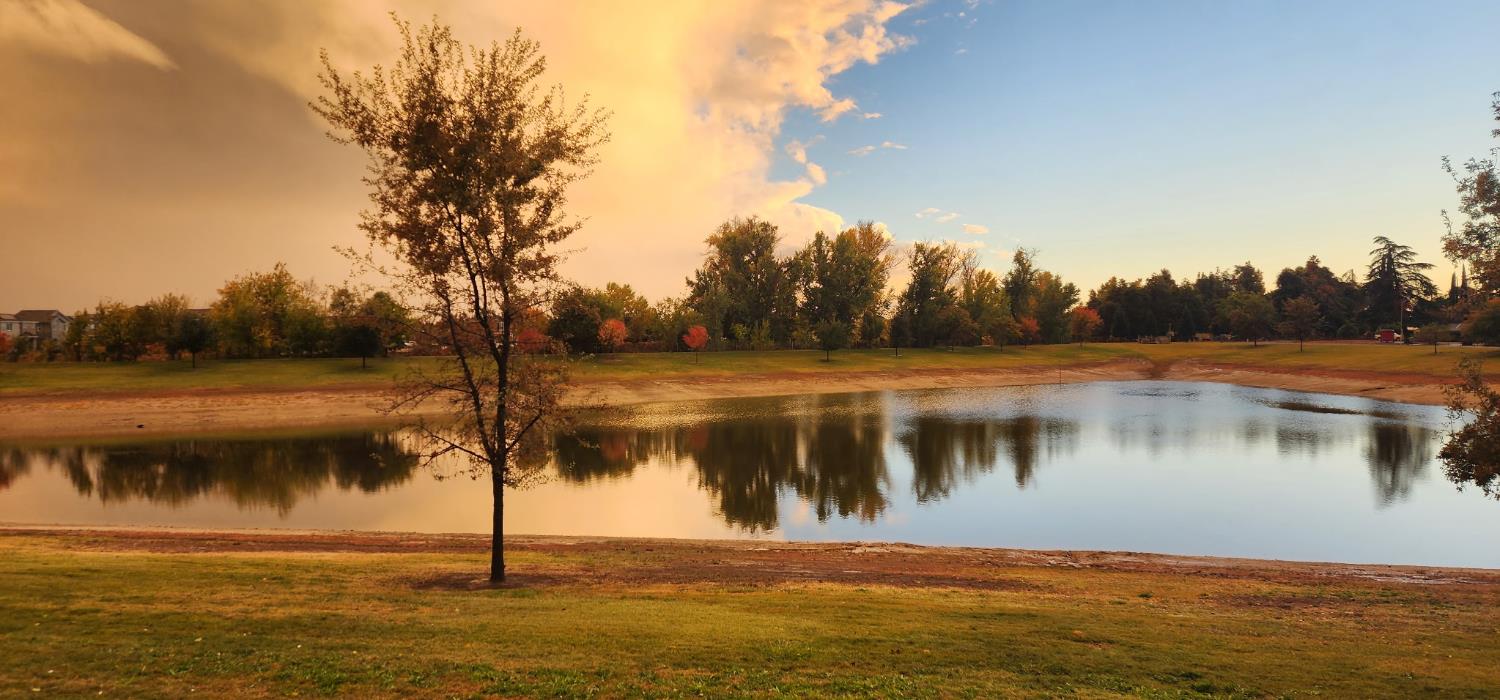 5840 E Illinois Ave, Fresno, CA 93727