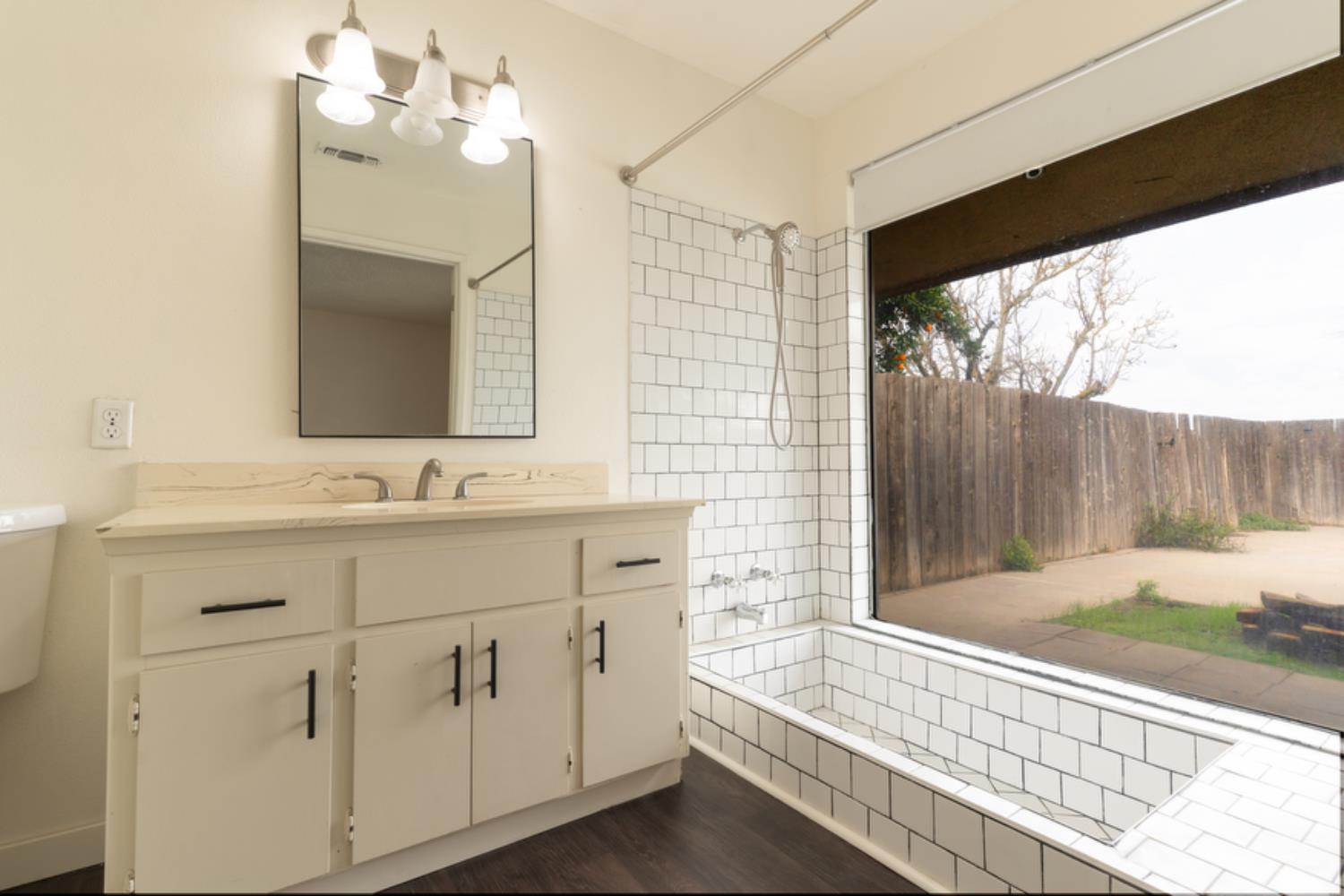 9232 W Belmont Ave, Fresno, CA 93723