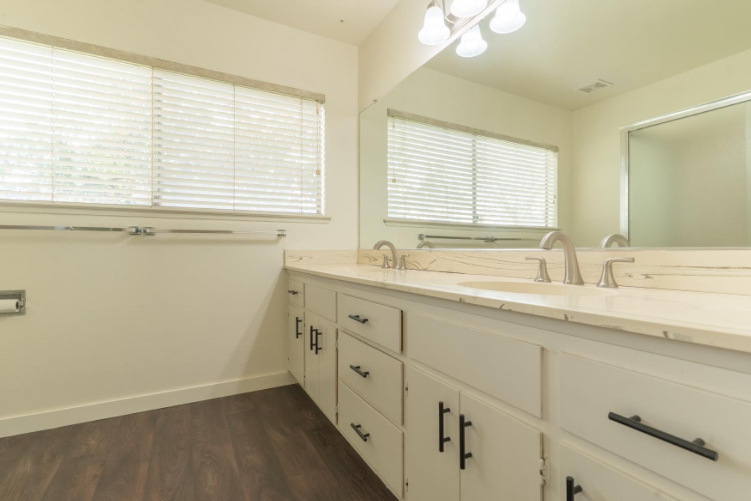 9232 W Belmont Ave, Fresno, CA 93723