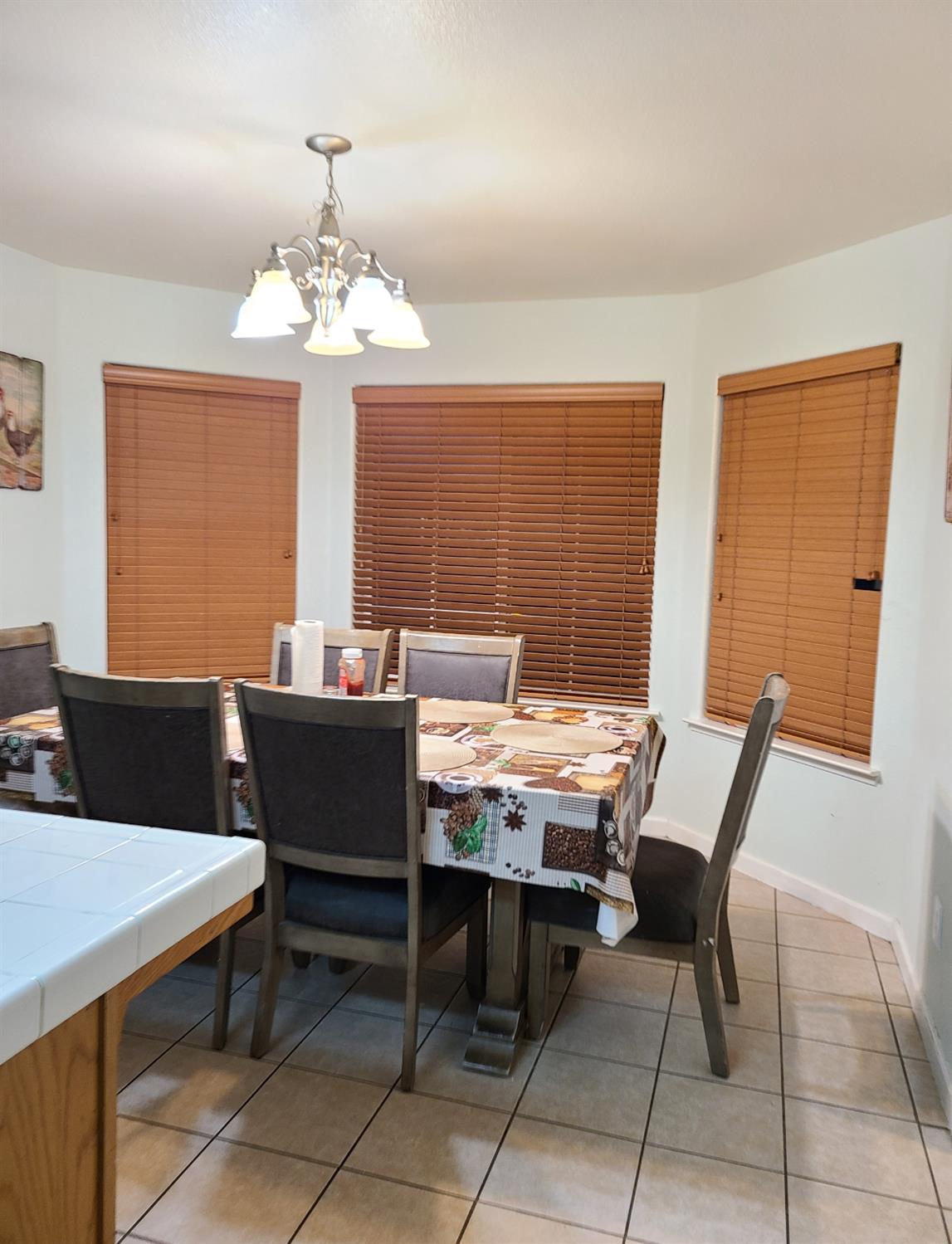 440 E Stanley Ave, Reedley, CA 93654