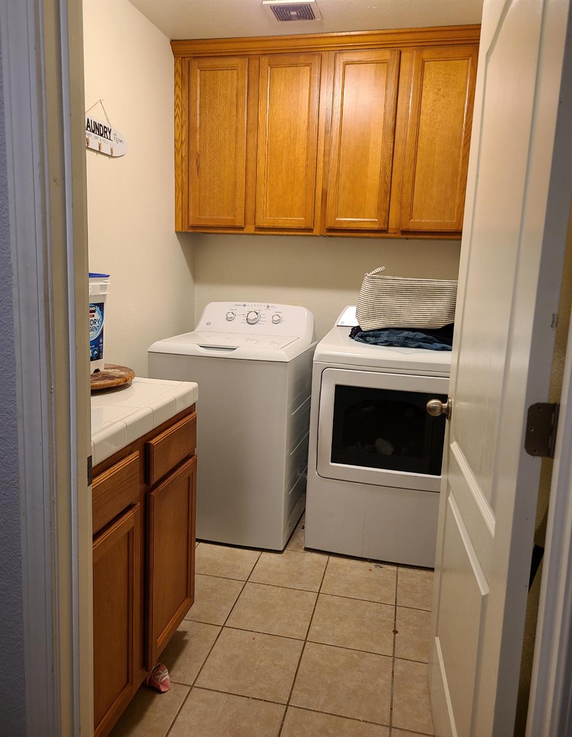 440 E Stanley Ave, Reedley, CA 93654