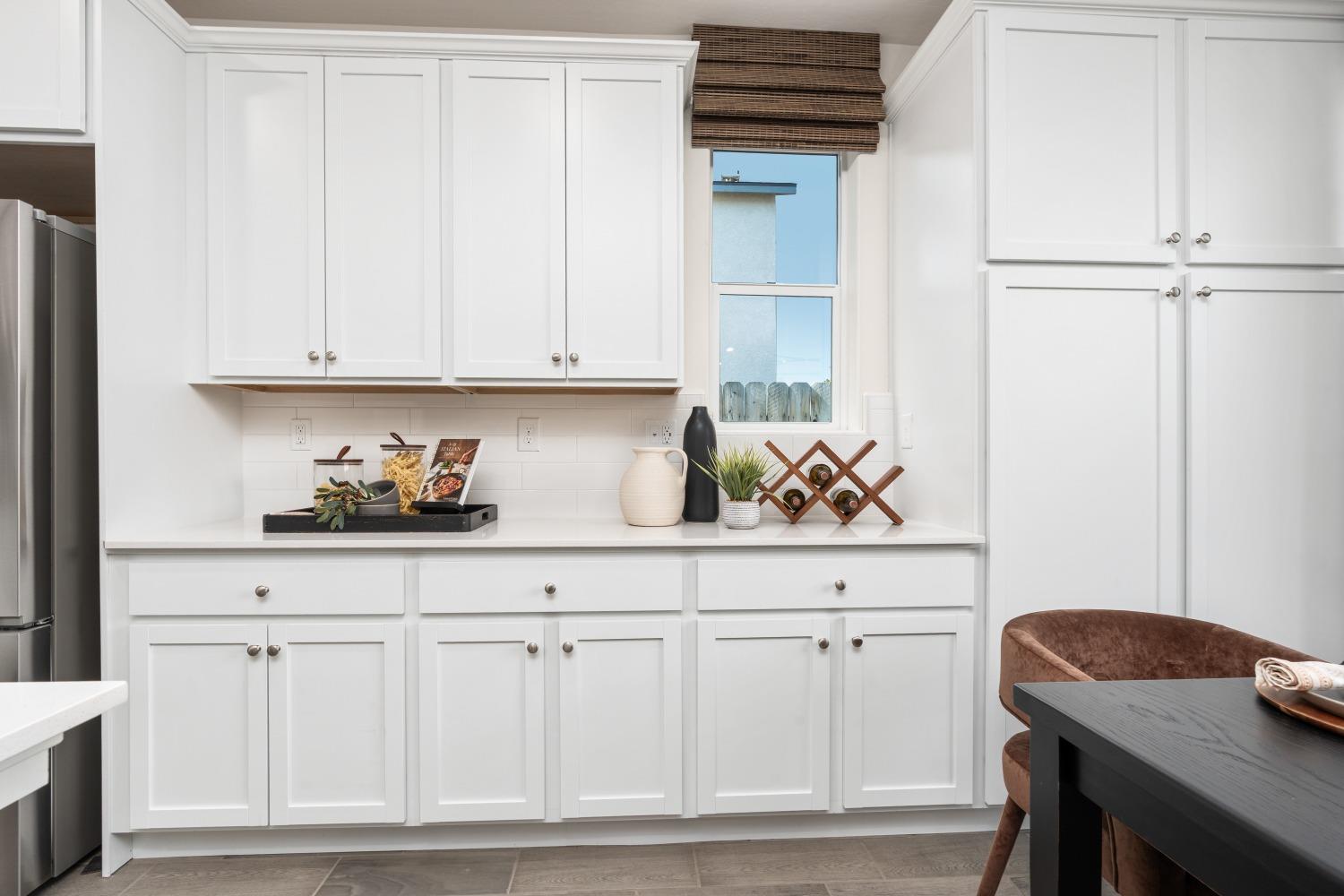 6584 E Blushing Dr, Fresno, CA 93727