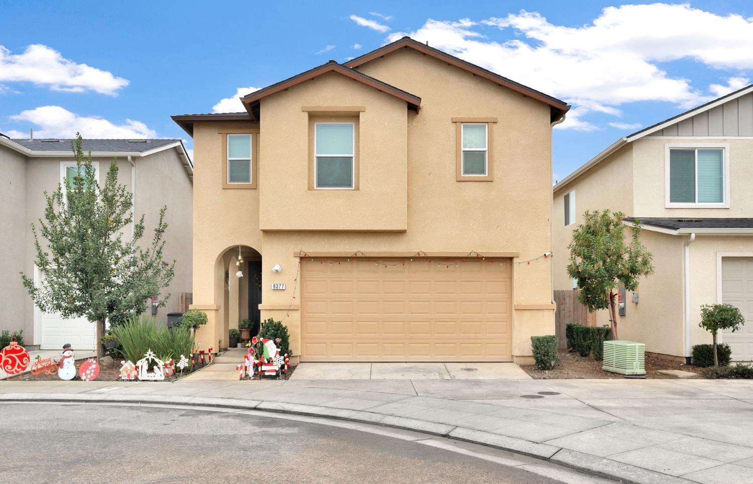 6377 E Meritage Dr, Fresno, CA 93727