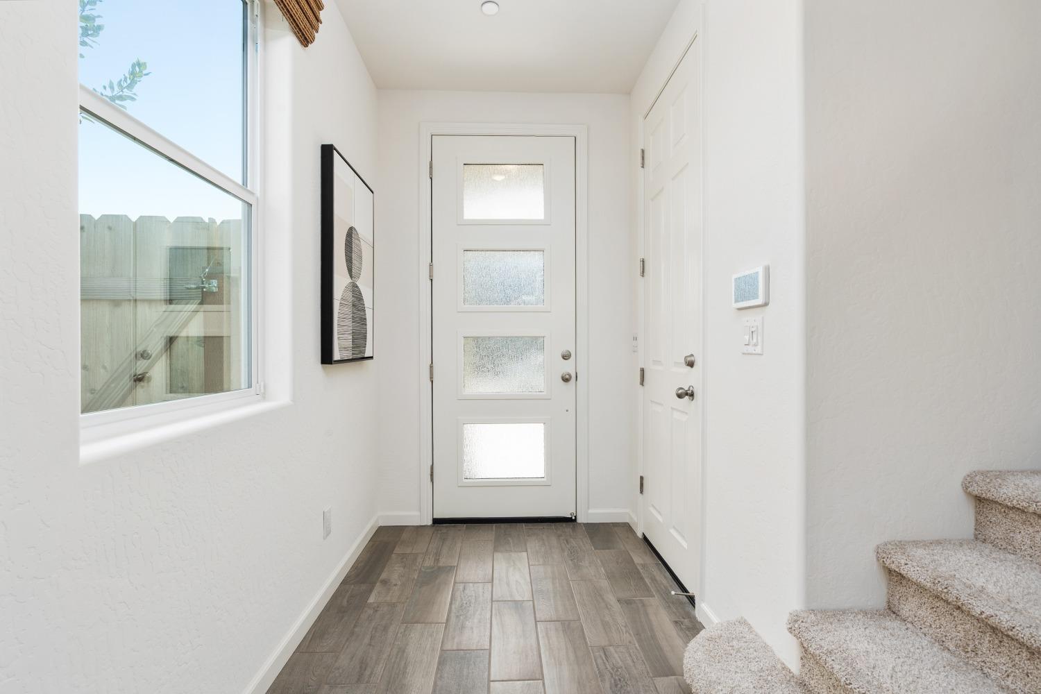 6536 E Blushing Dr, Fresno, CA 93727