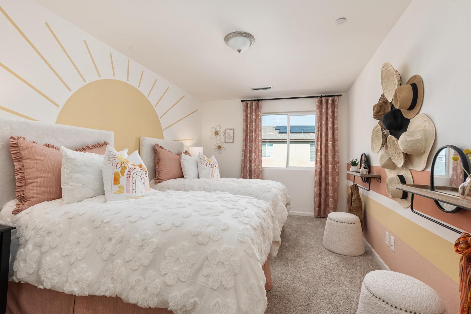 6536 E Blushing Dr, Fresno, CA 93727