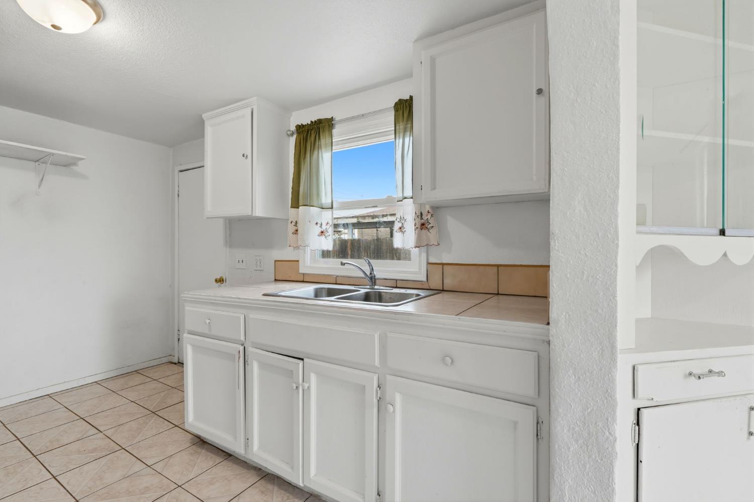 3485 E Clay Ave, Fresno, CA 93702