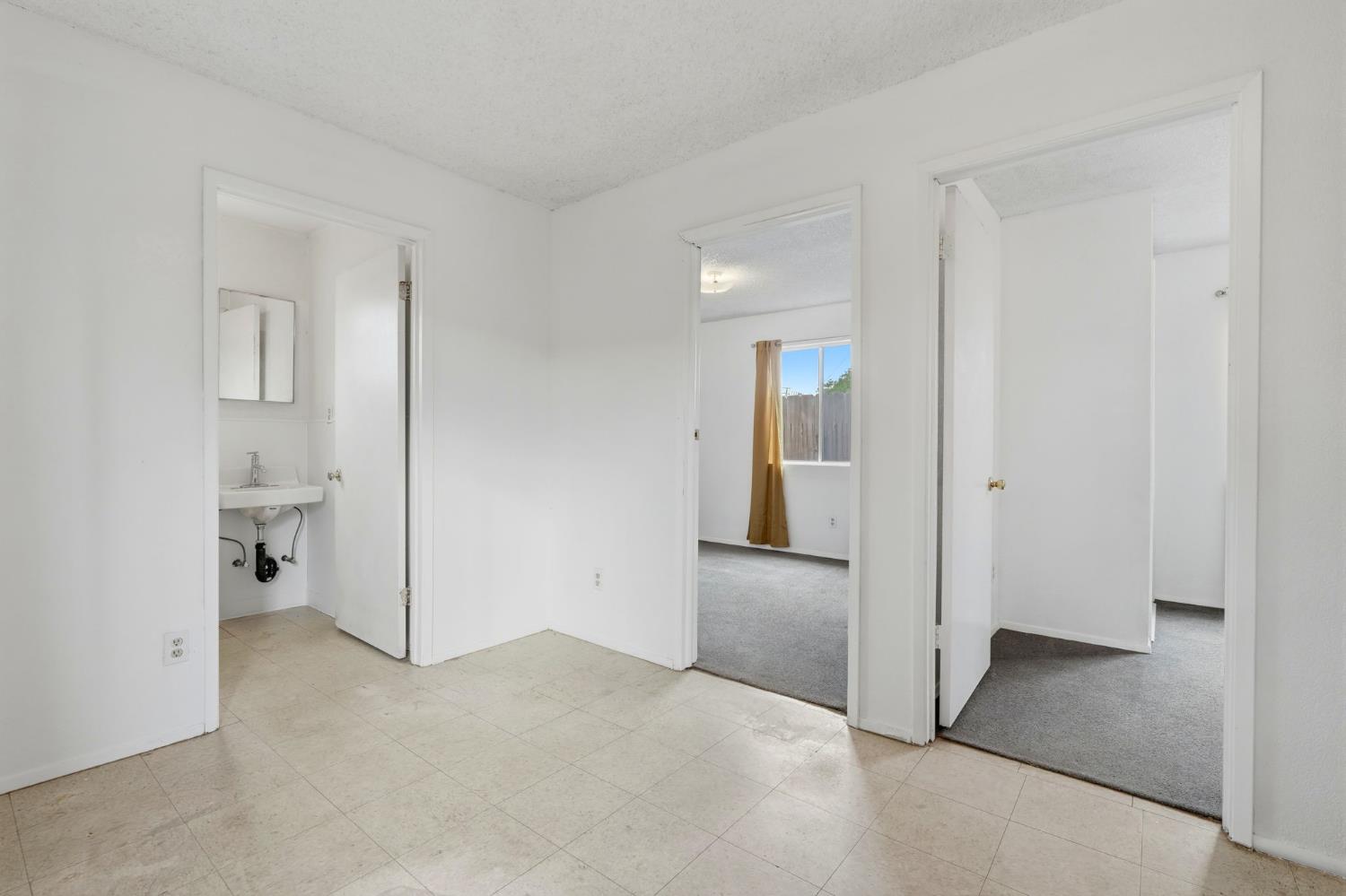 3485 E Clay Ave, Fresno, CA 93702