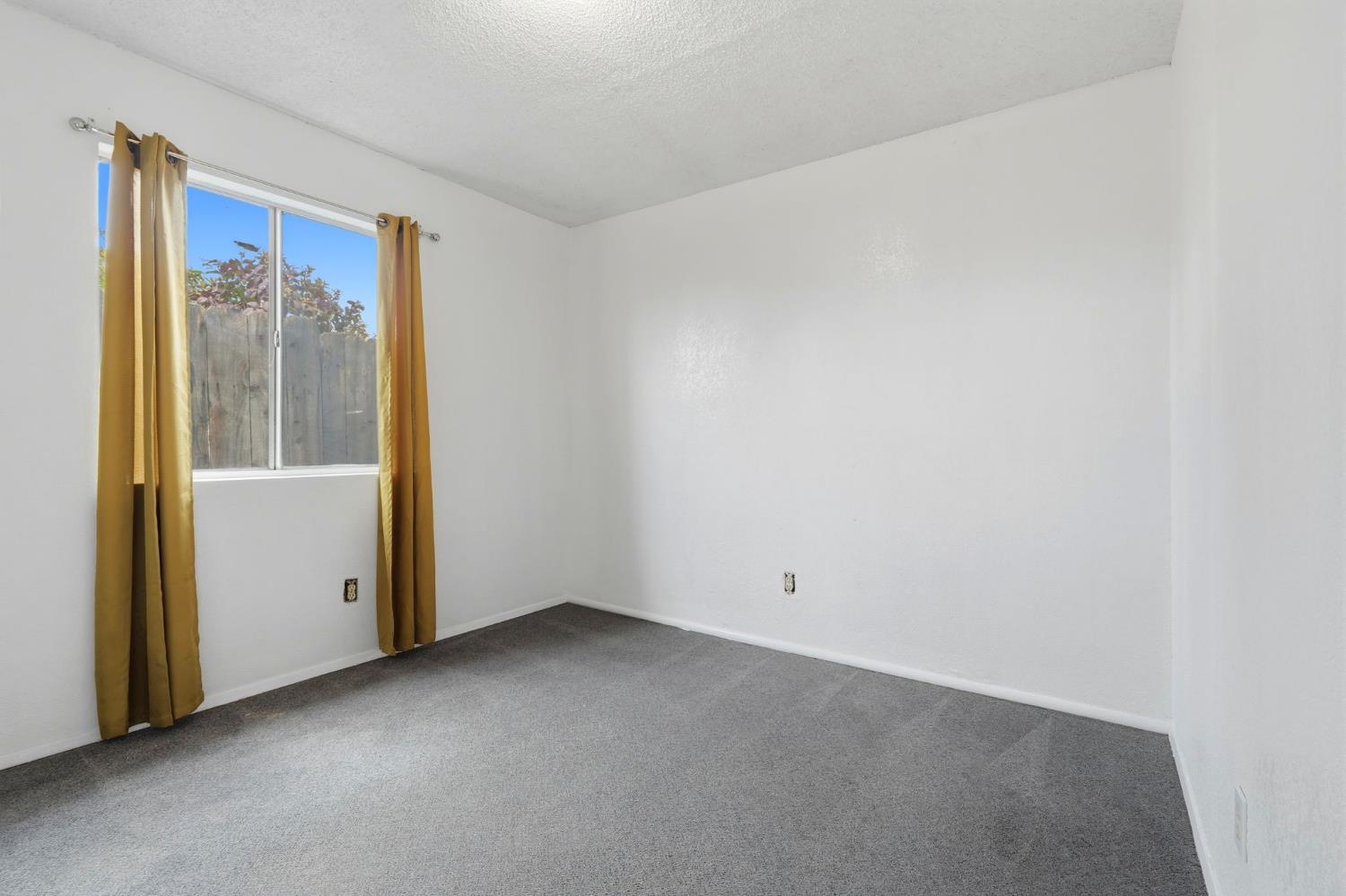 3485 E Clay Ave, Fresno, CA 93702