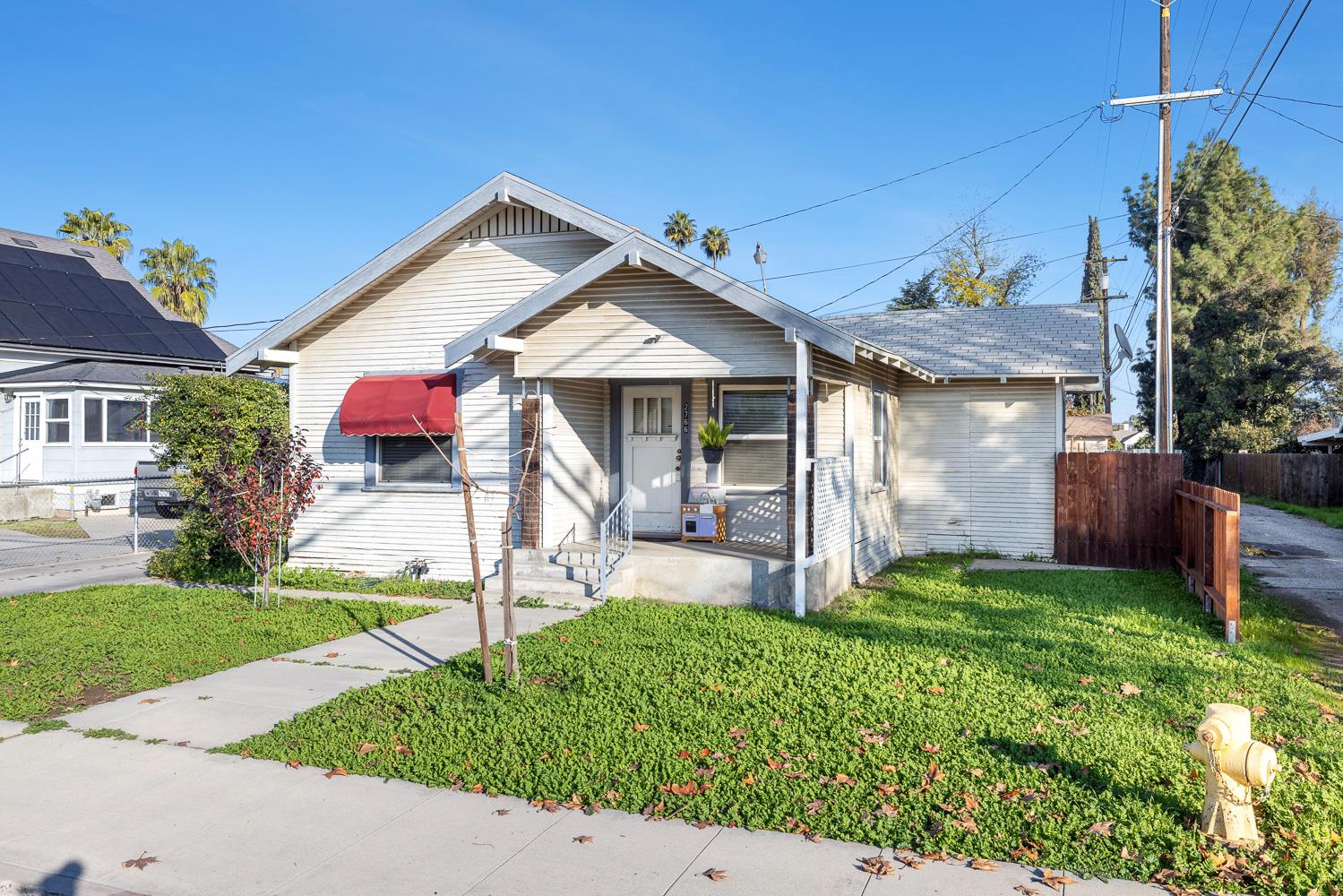 2766 Lee St, Selma, CA 93662
