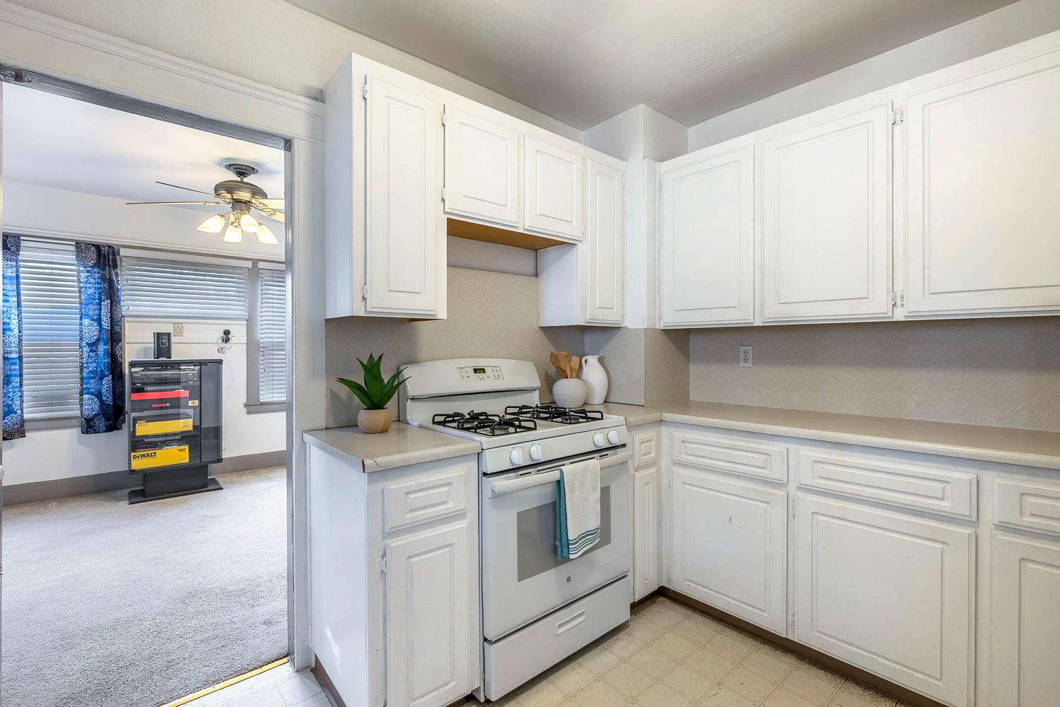 2766 Lee St, Selma, CA 93662