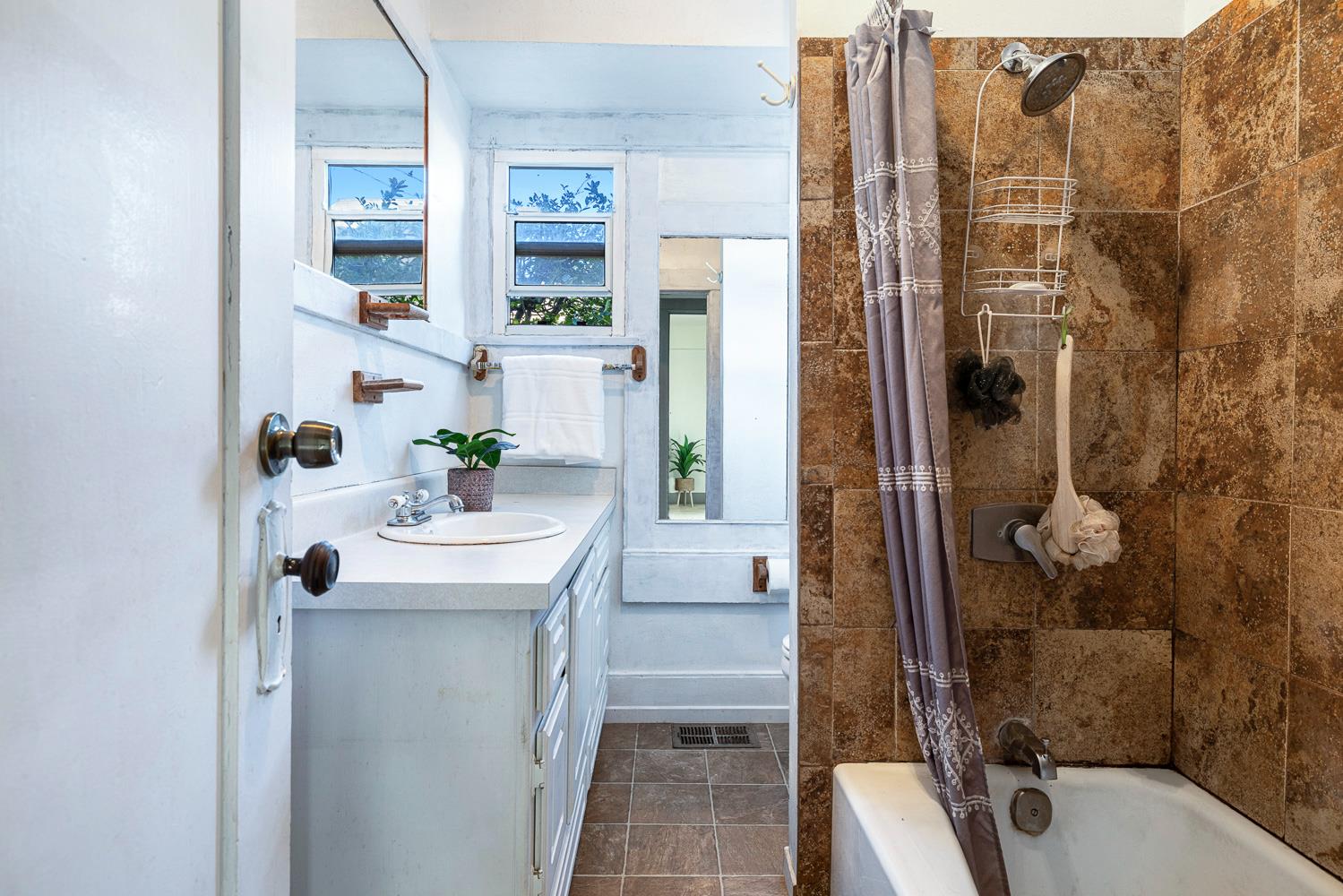 2766 Lee St, Selma, CA 93662