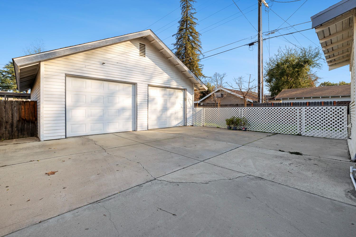 2766 Lee St, Selma, CA 93662