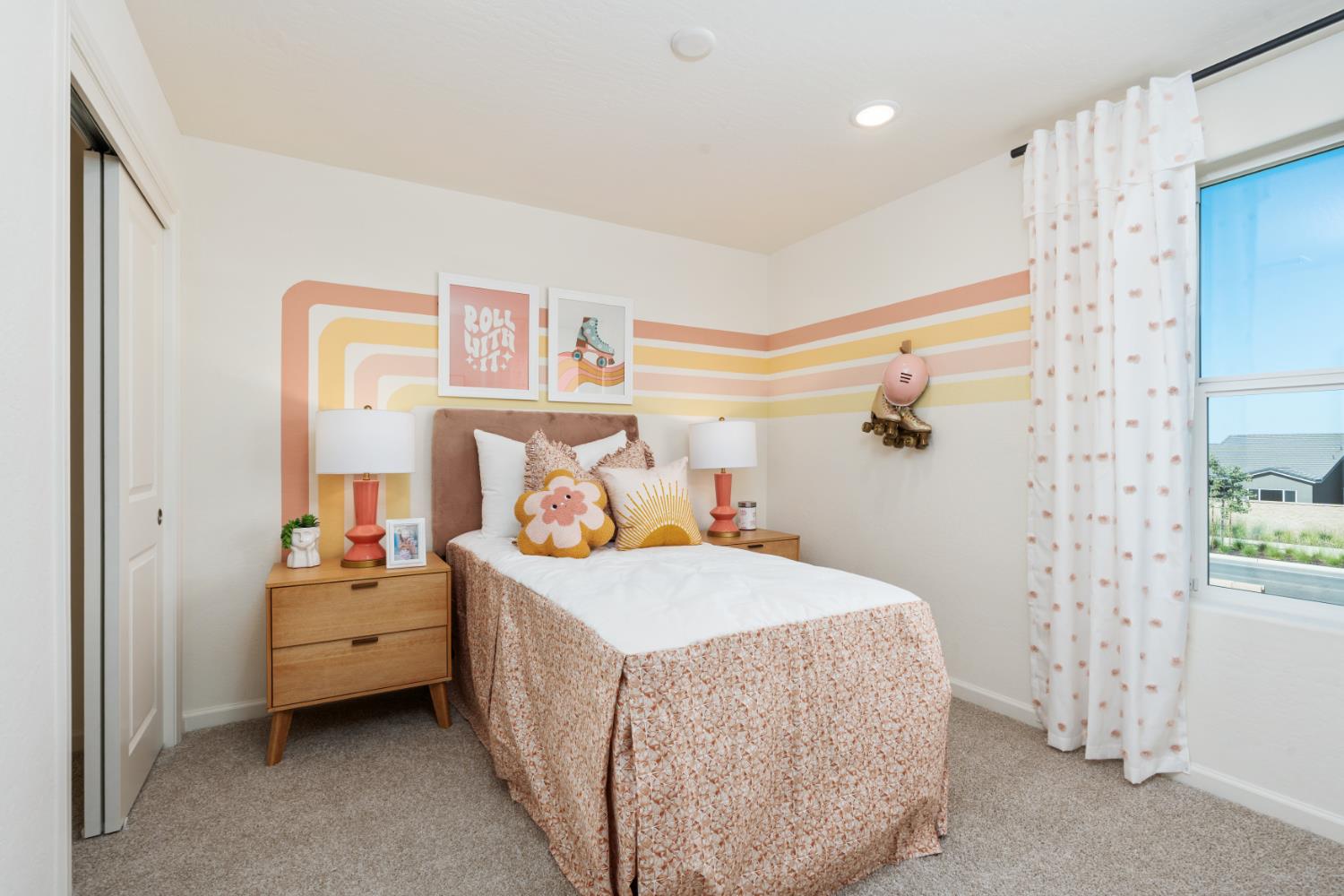 2029 N Wagon Ln, Clovis, CA 93619