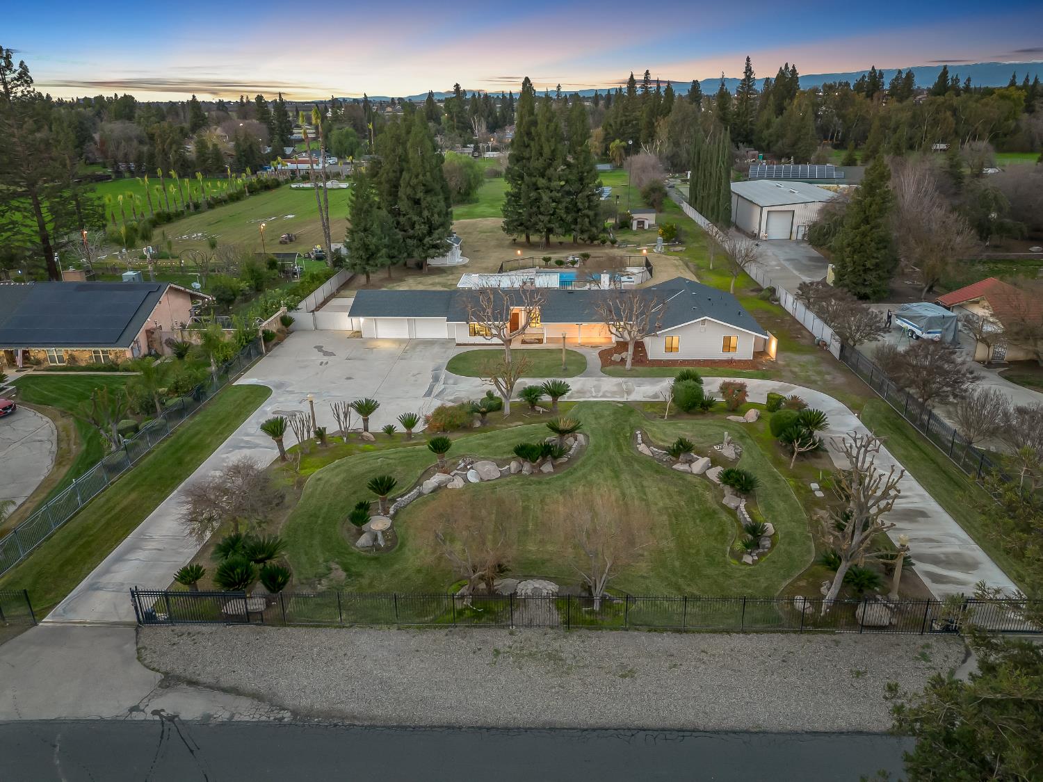 7284 W Rialto Ave, Fresno, CA 93723