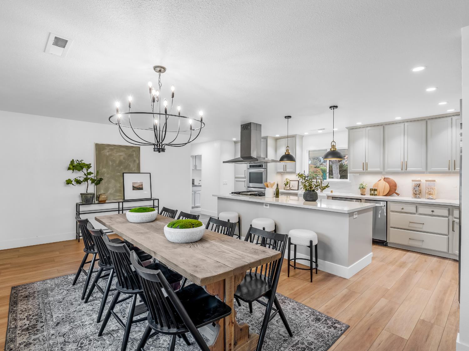 7284 W Rialto Ave, Fresno, CA 93723