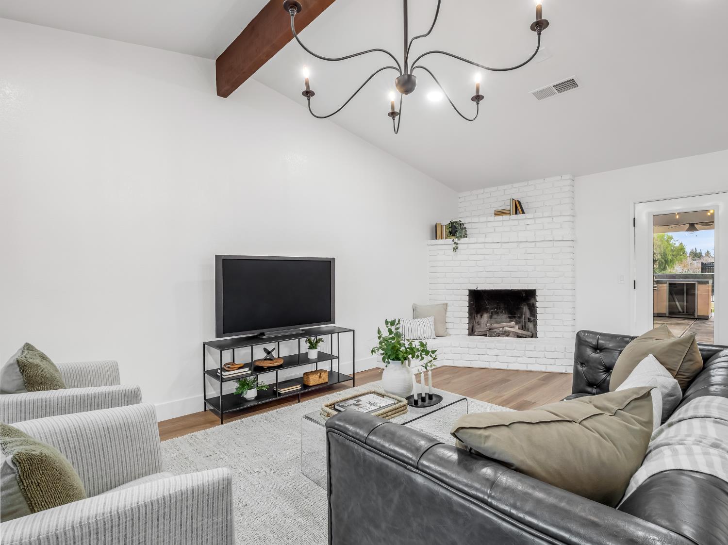 7284 W Rialto Ave, Fresno, CA 93723