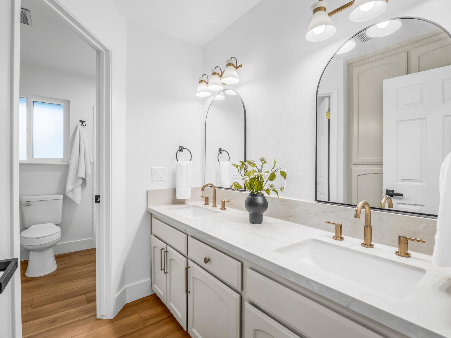 7284 W Rialto Ave, Fresno, CA 93723