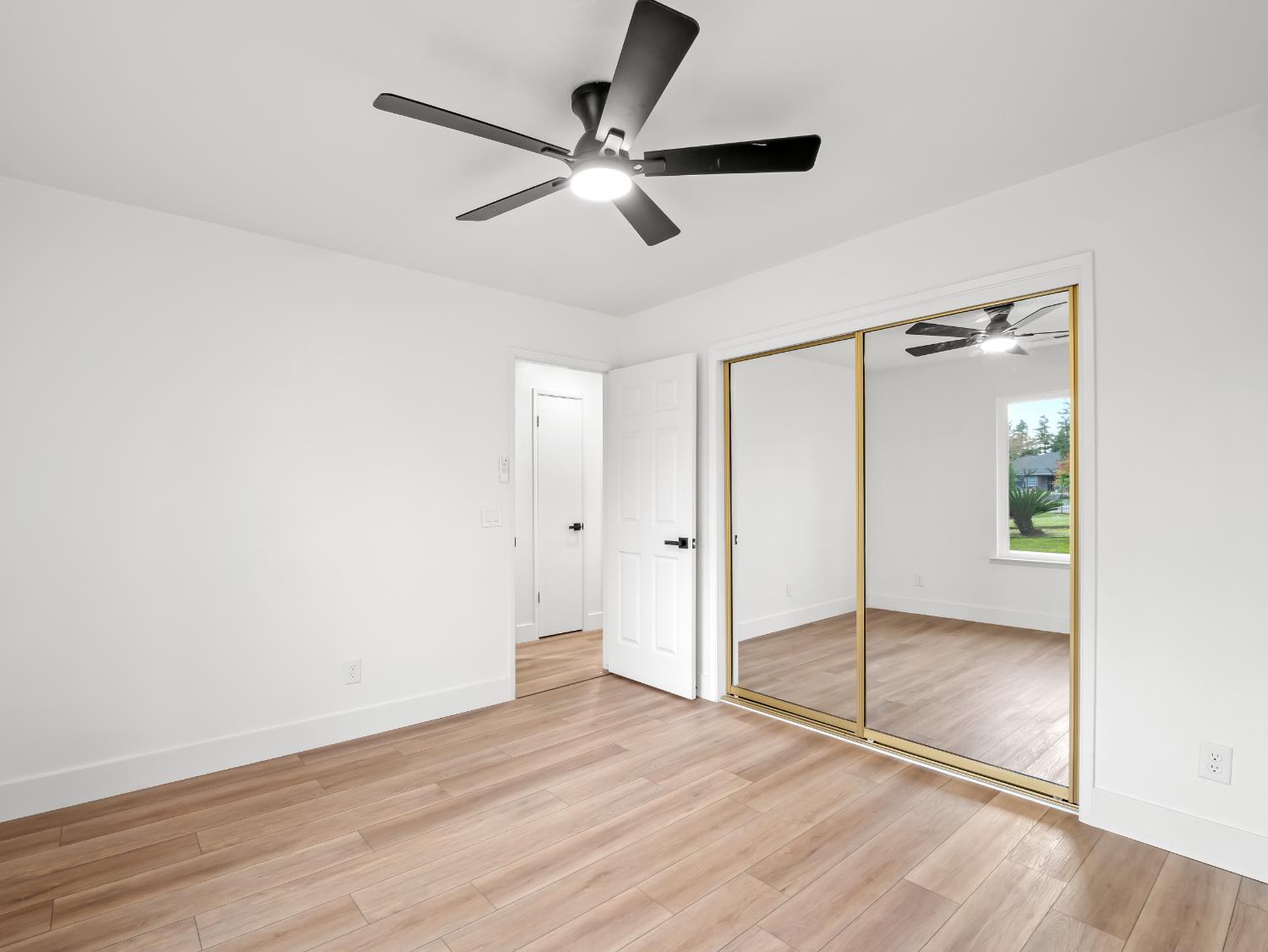 7284 W Rialto Ave, Fresno, CA 93723