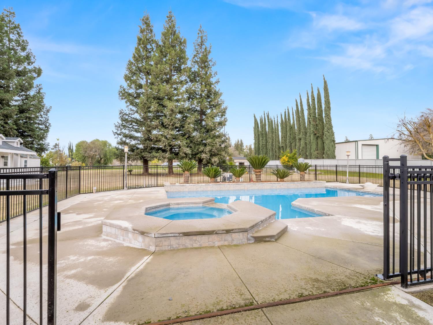 7284 W Rialto Ave, Fresno, CA 93723