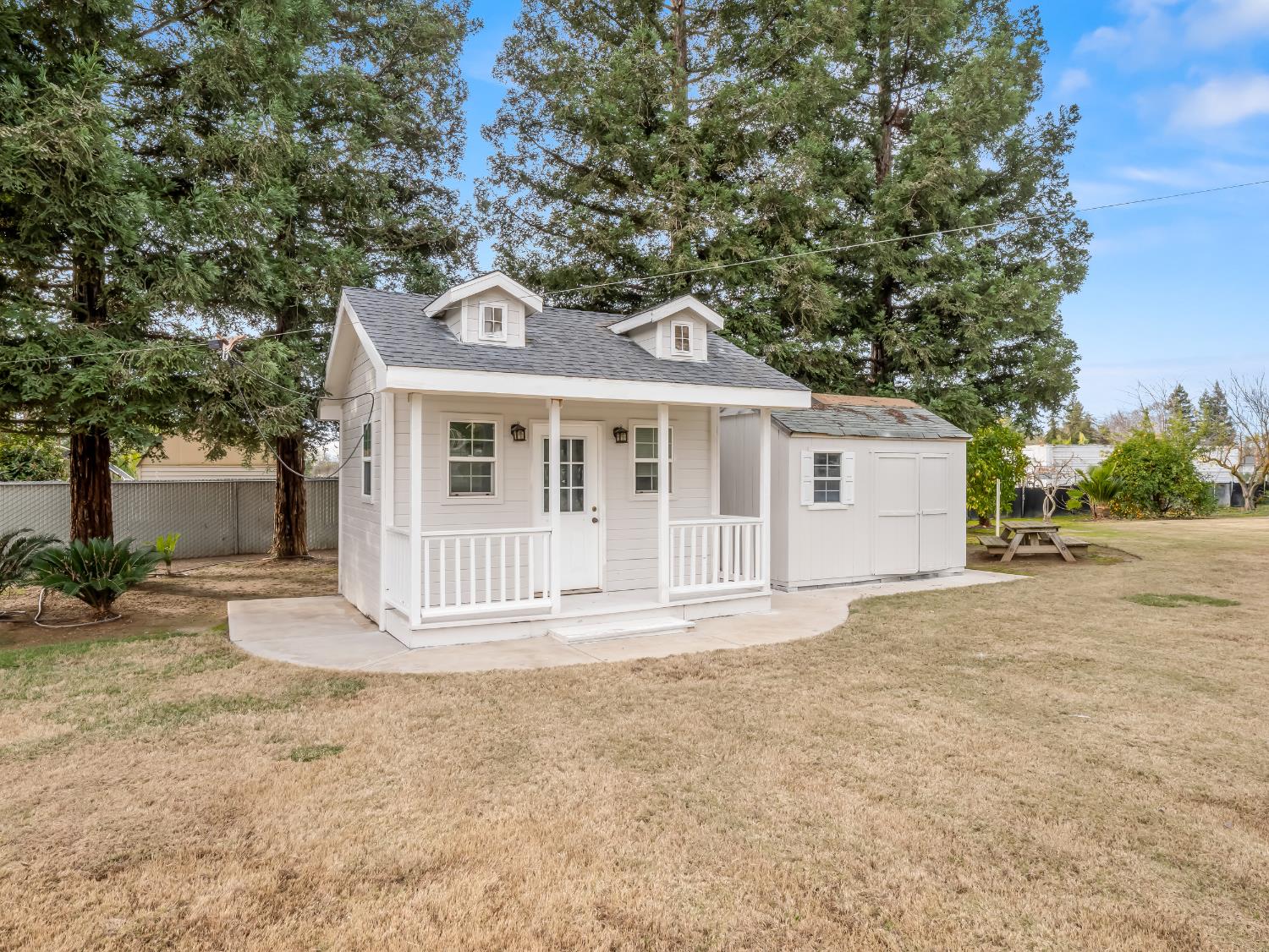 7284 W Rialto Ave, Fresno, CA 93723