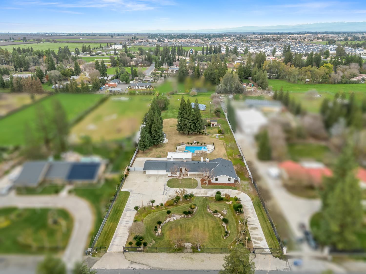 7284 W Rialto Ave, Fresno, CA 93723