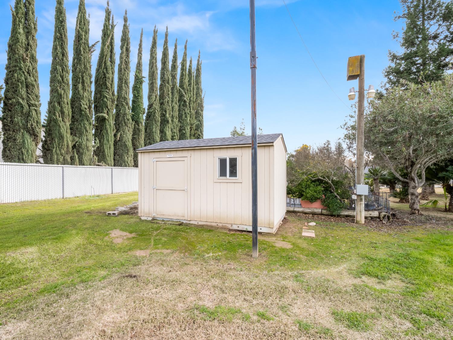 7284 W Rialto Ave, Fresno, CA 93723