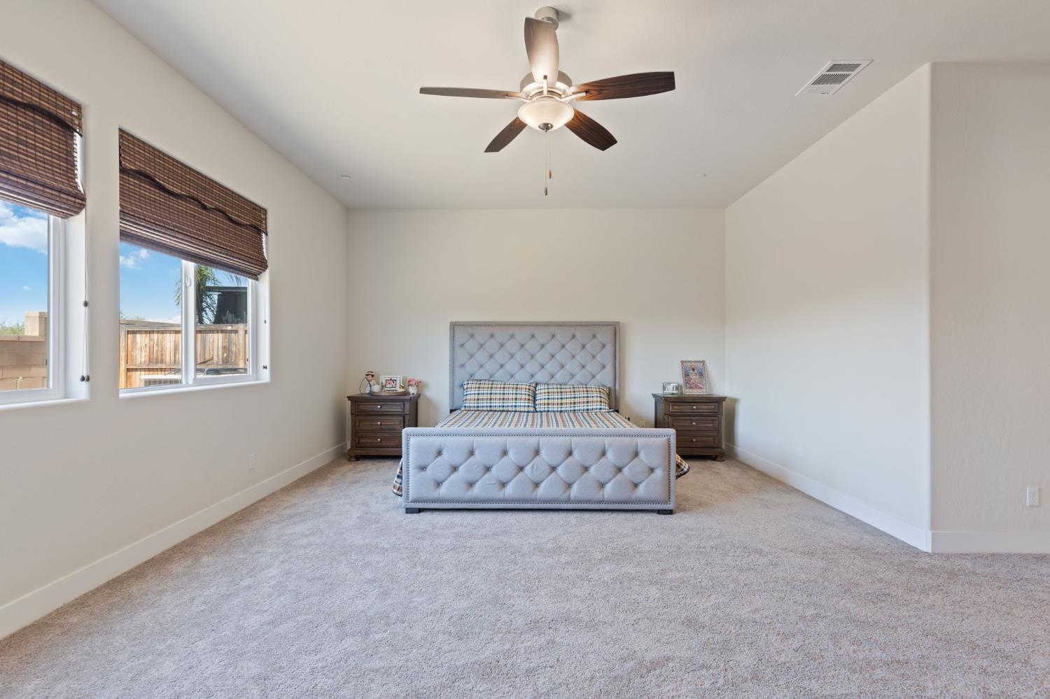 911 Highland Rd W, Madera, CA 93636