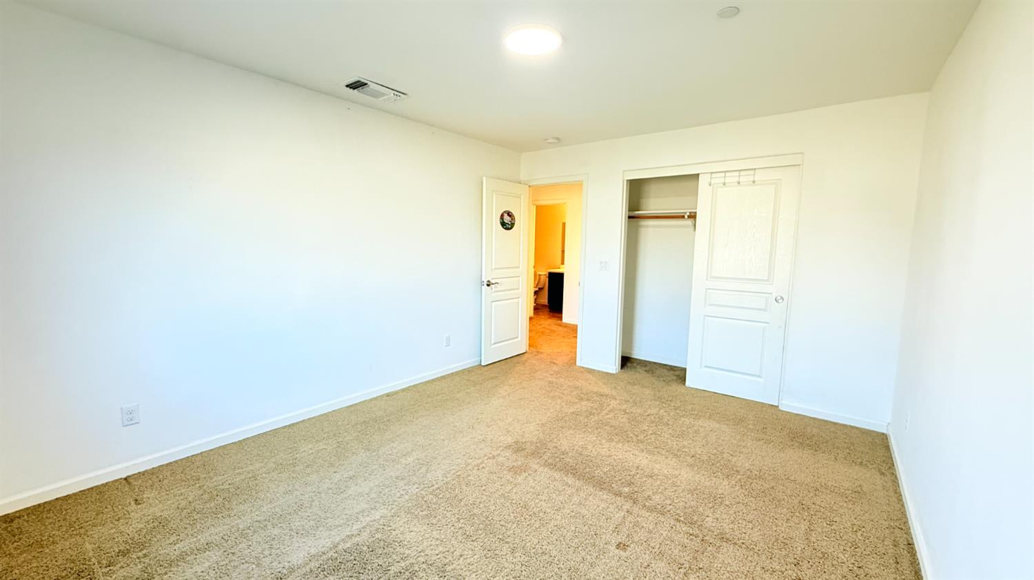 3935 E Myrtle Ave, Visalia, CA 93292