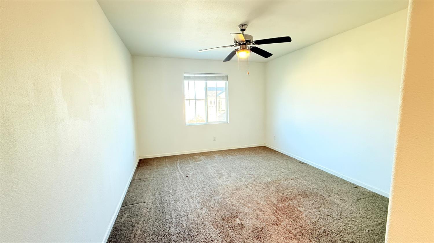 3935 E Myrtle Ave, Visalia, CA 93292