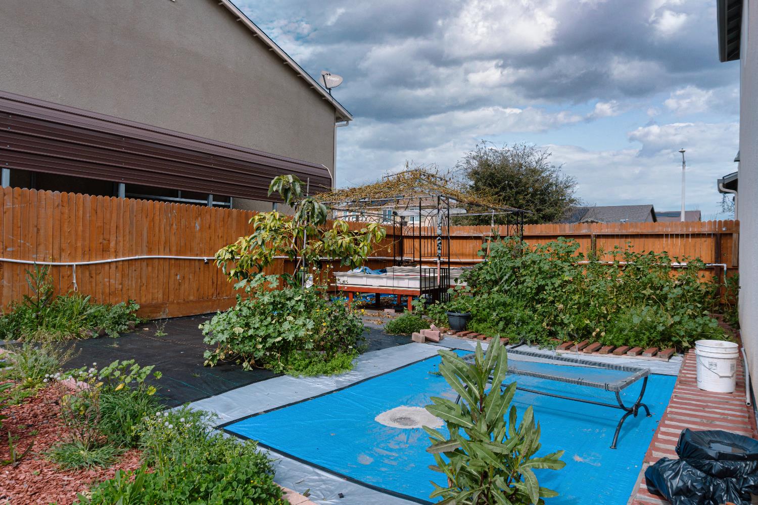 3935 E Myrtle Ave, Visalia, CA 93292