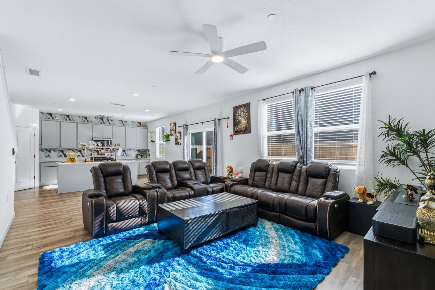 6293 W Willis Ave, Fresno, CA 93723