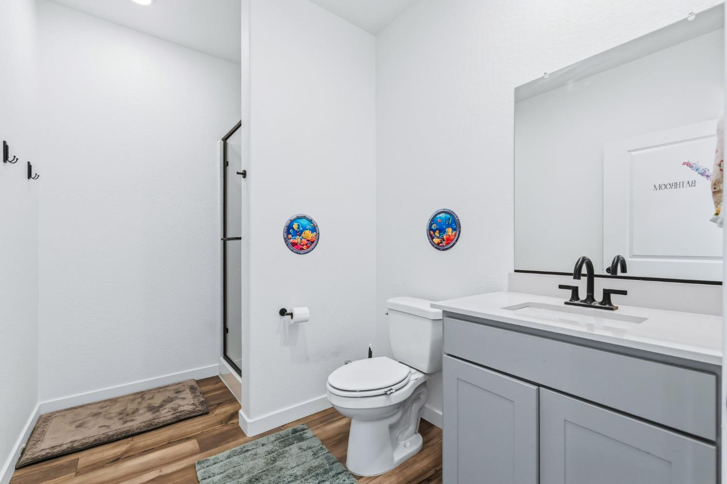 6293 W Willis Ave, Fresno, CA 93723