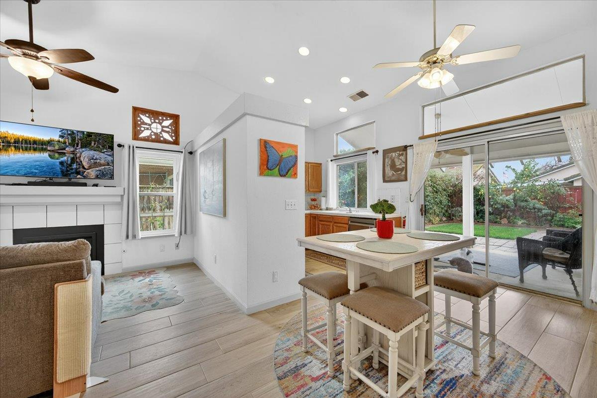 5593 W Norwich Ave, Fresno, CA 93722