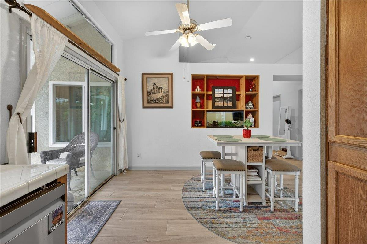 5593 W Norwich Ave, Fresno, CA 93722