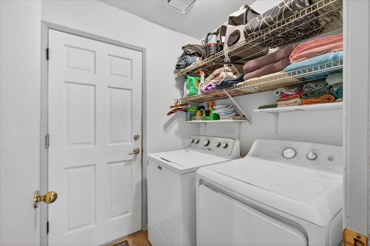 5593 W Norwich Ave, Fresno, CA 93722