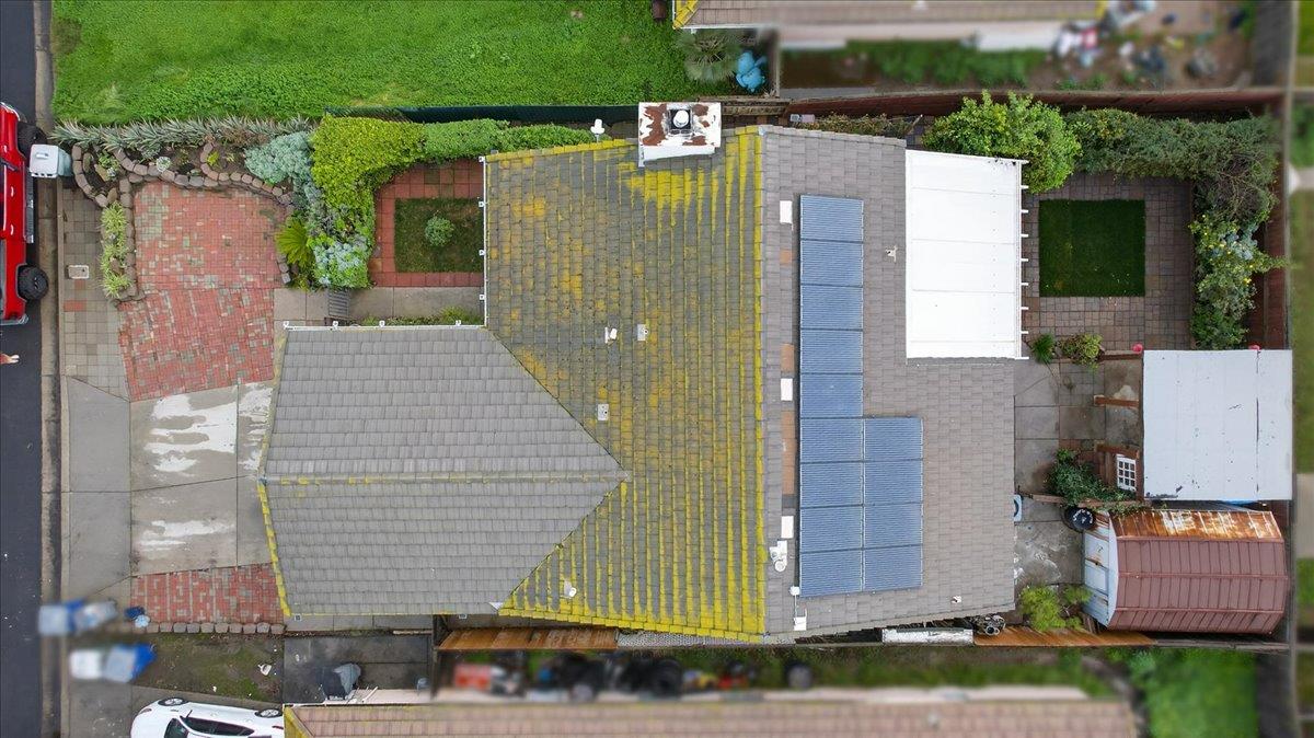 5593 W Norwich Ave, Fresno, CA 93722