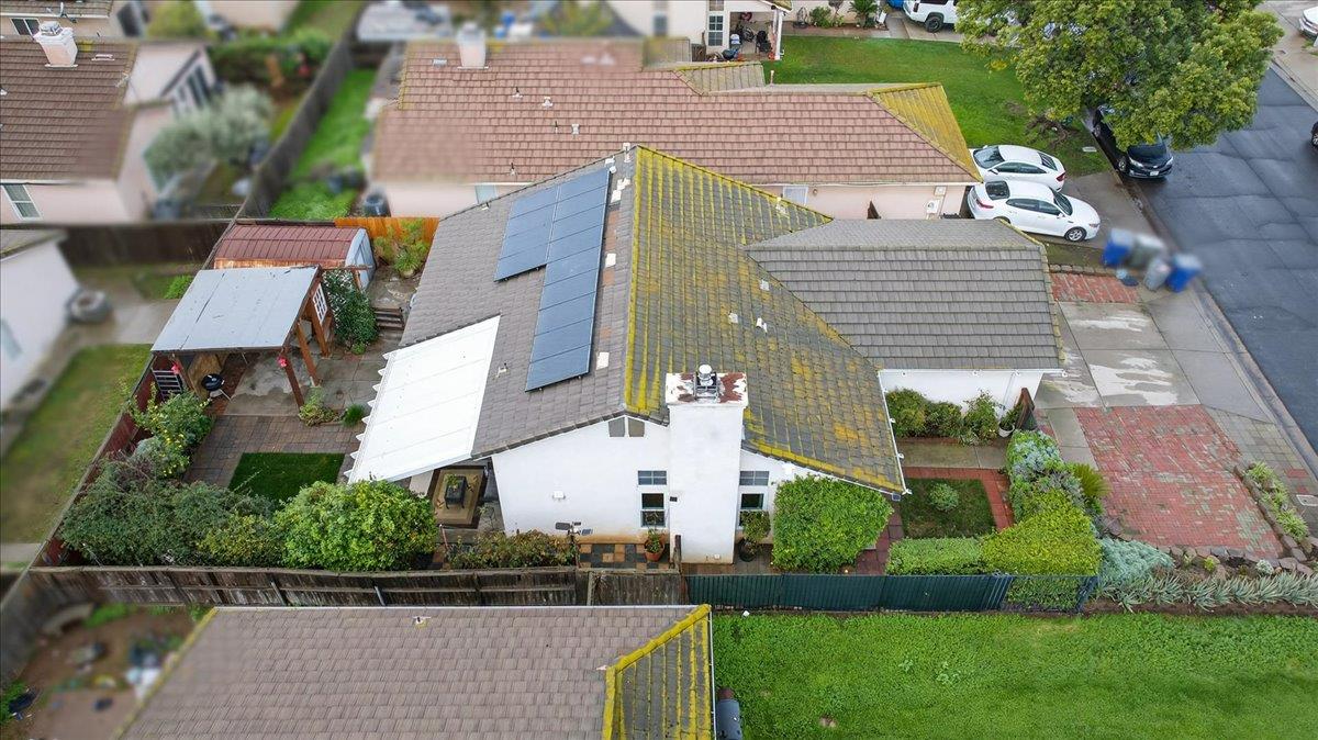 5593 W Norwich Ave, Fresno, CA 93722