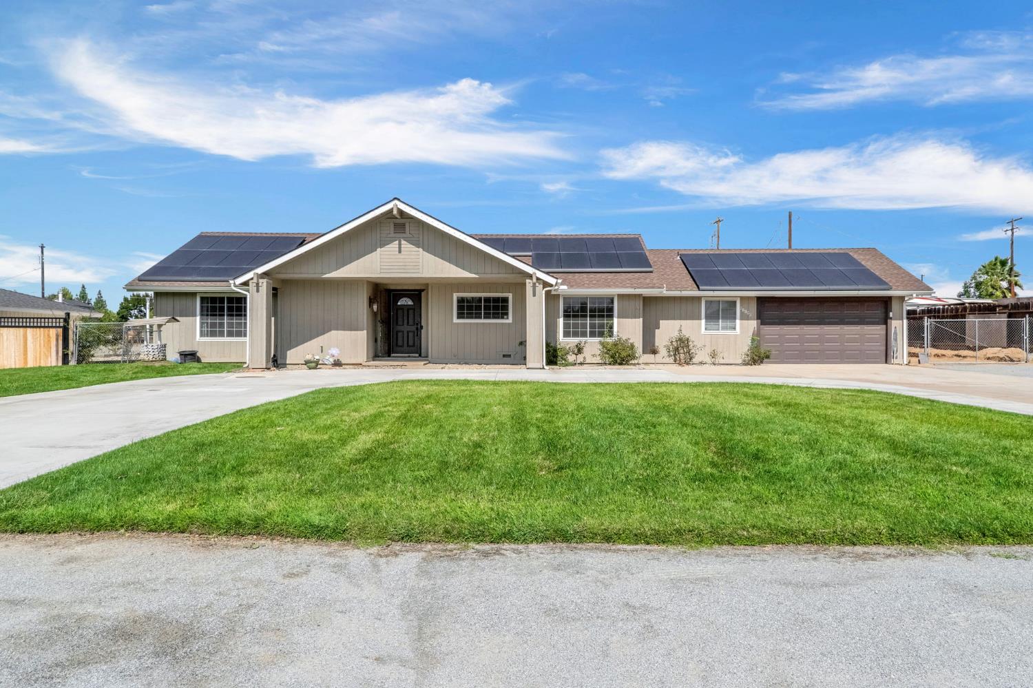 26963 Frisco Way, Madera, CA 93638