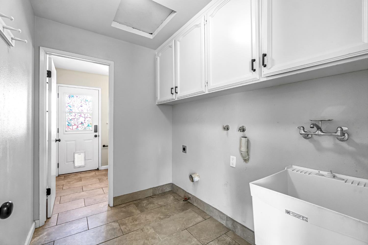 26963 Frisco Way, Madera, CA 93638