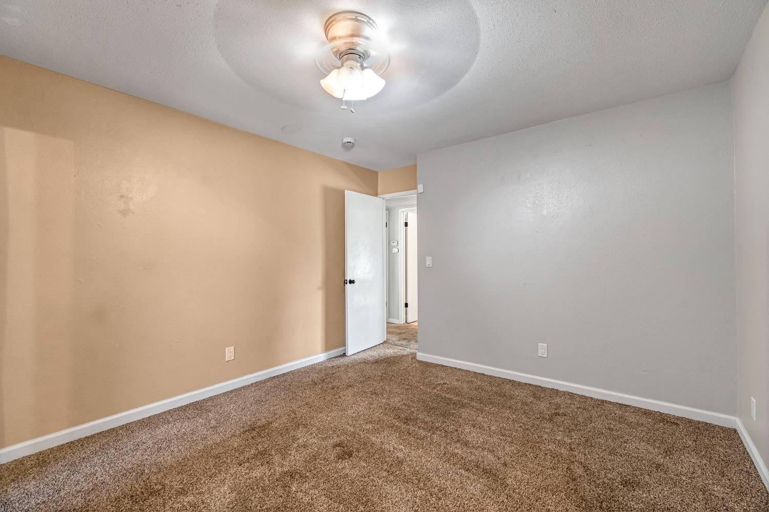 26963 Frisco Way, Madera, CA 93638