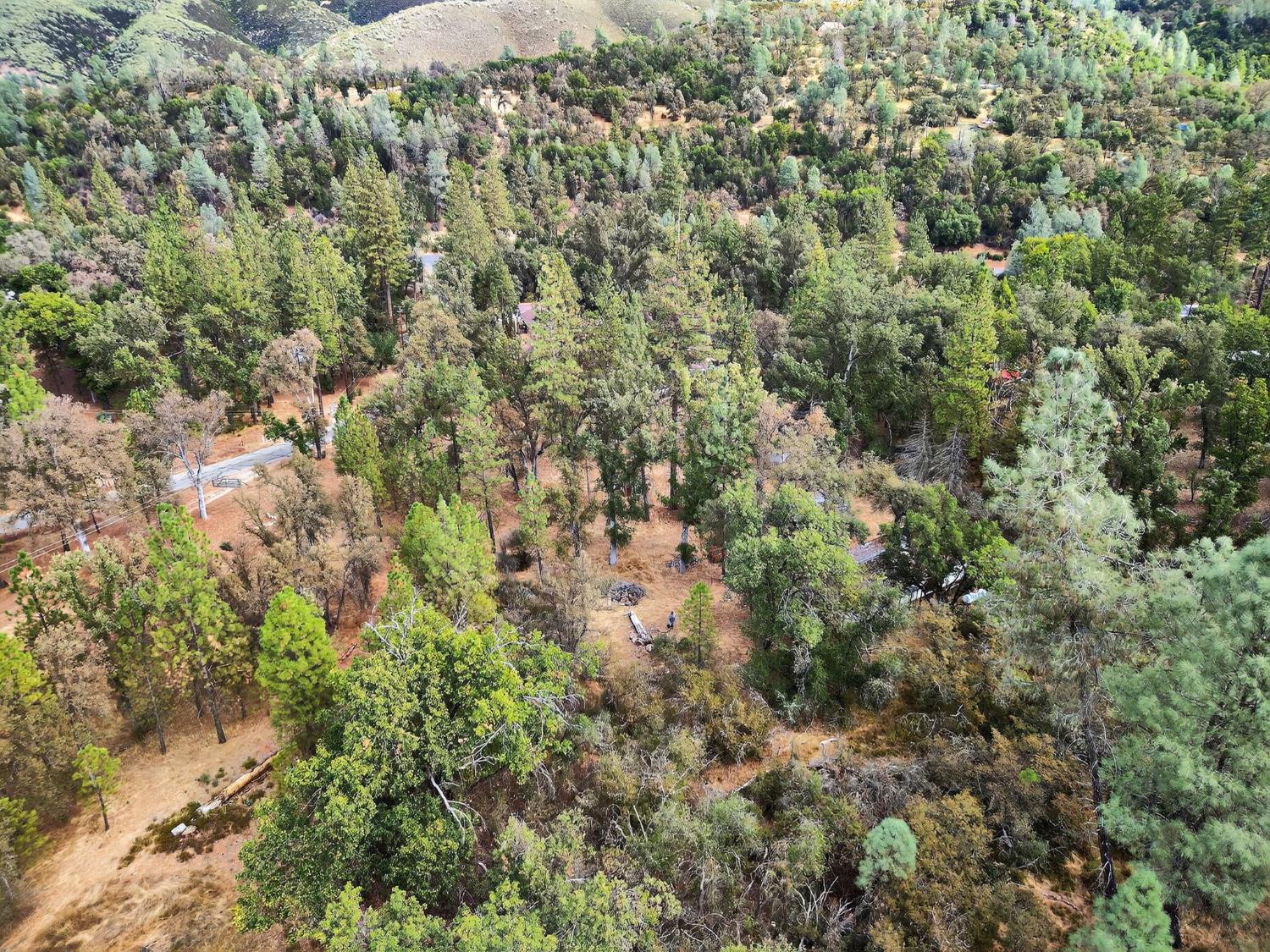 5021 Colorado Rd, Midpines, CA 95345