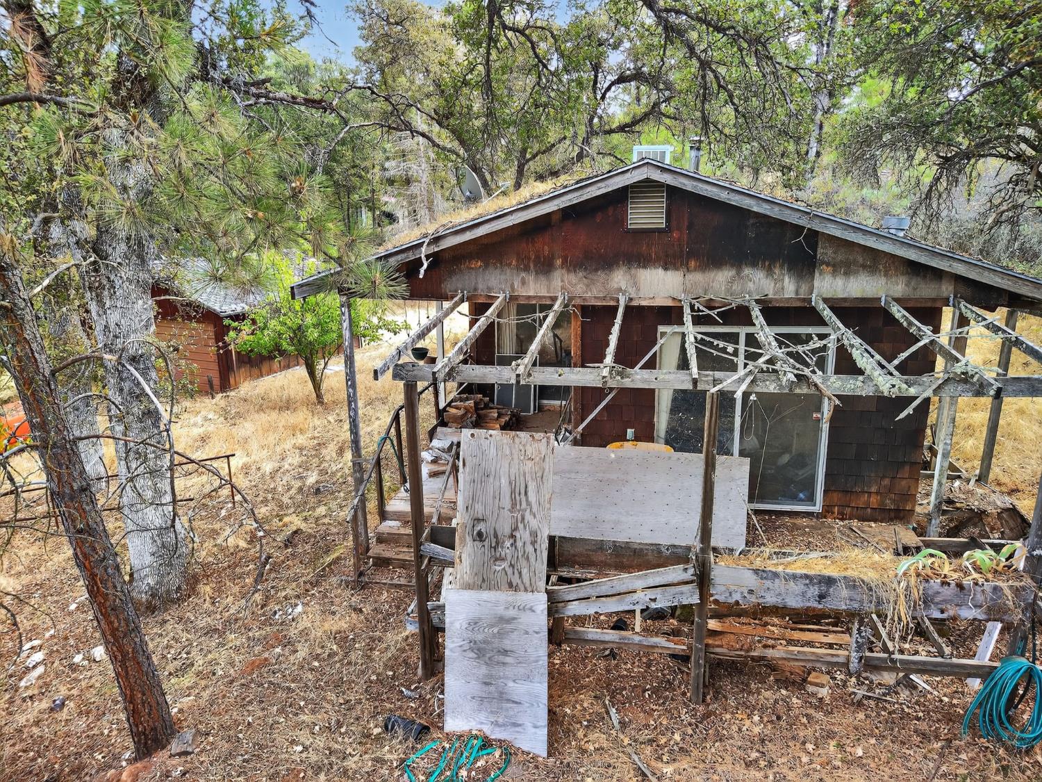 5021 Colorado Rd, Midpines, CA 95345