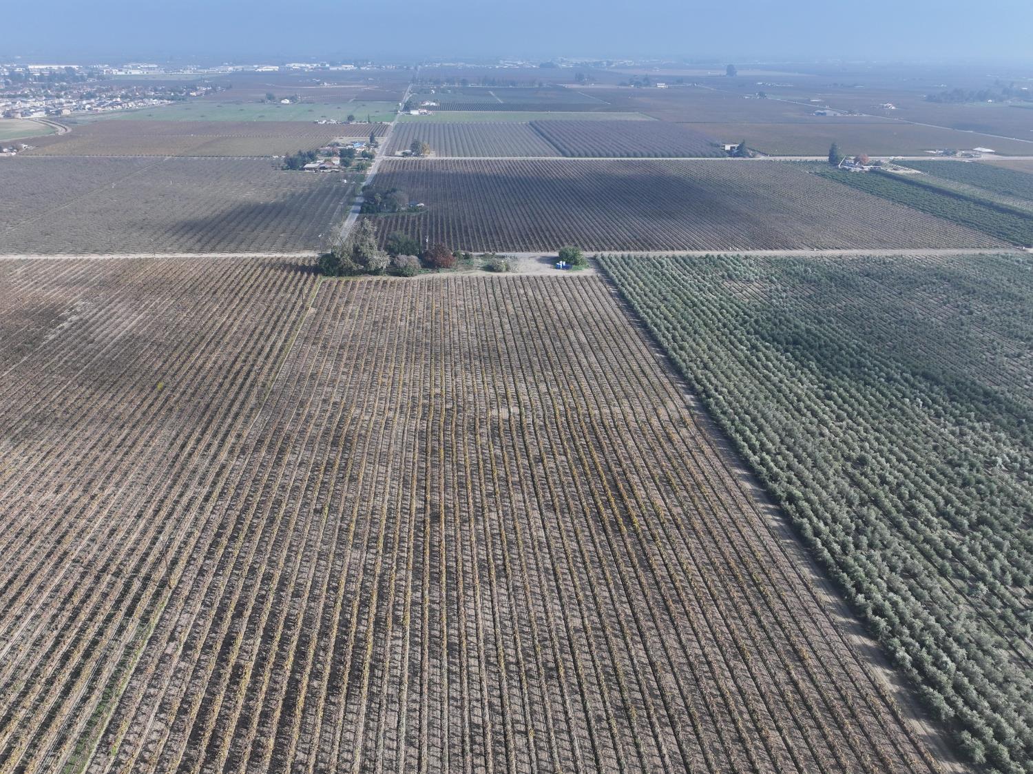 4801 E Parlier Ave, Fowler, CA 93625