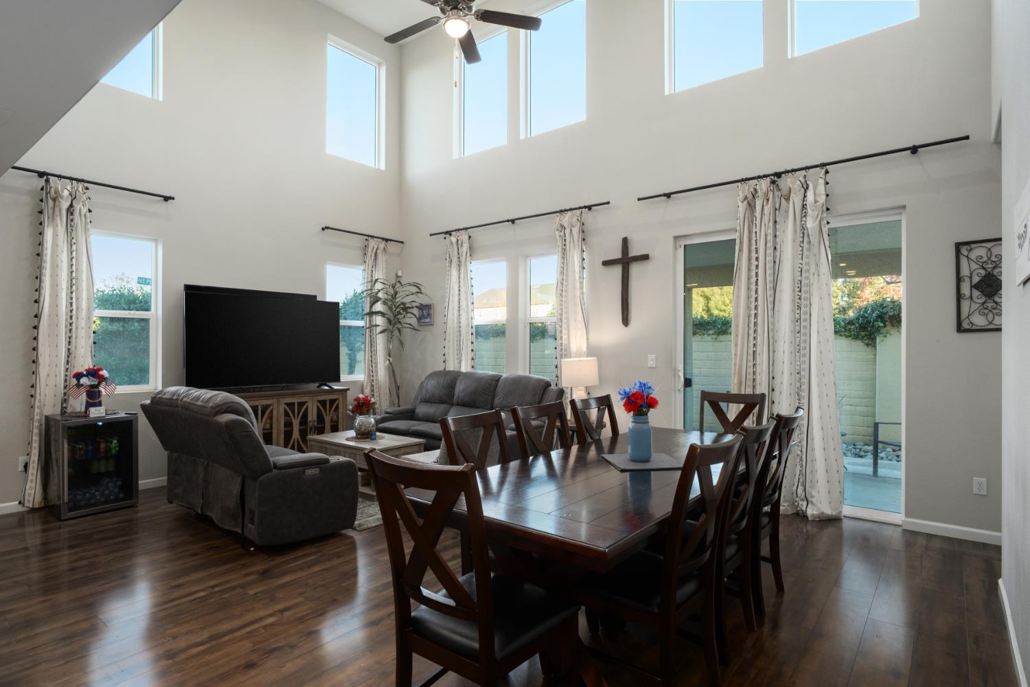 158 Drake St, Madera, CA 93638