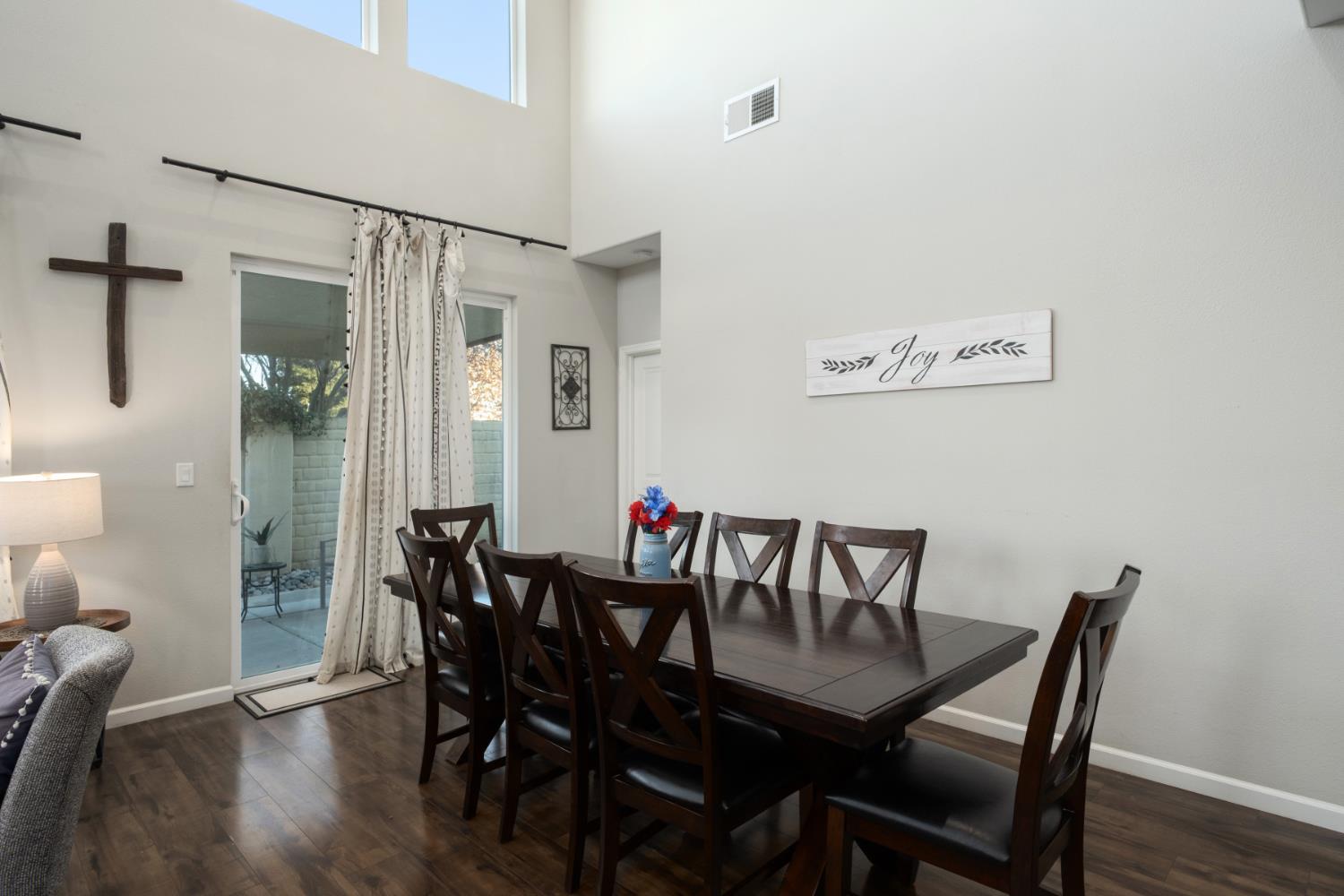 158 Drake St, Madera, CA 93638