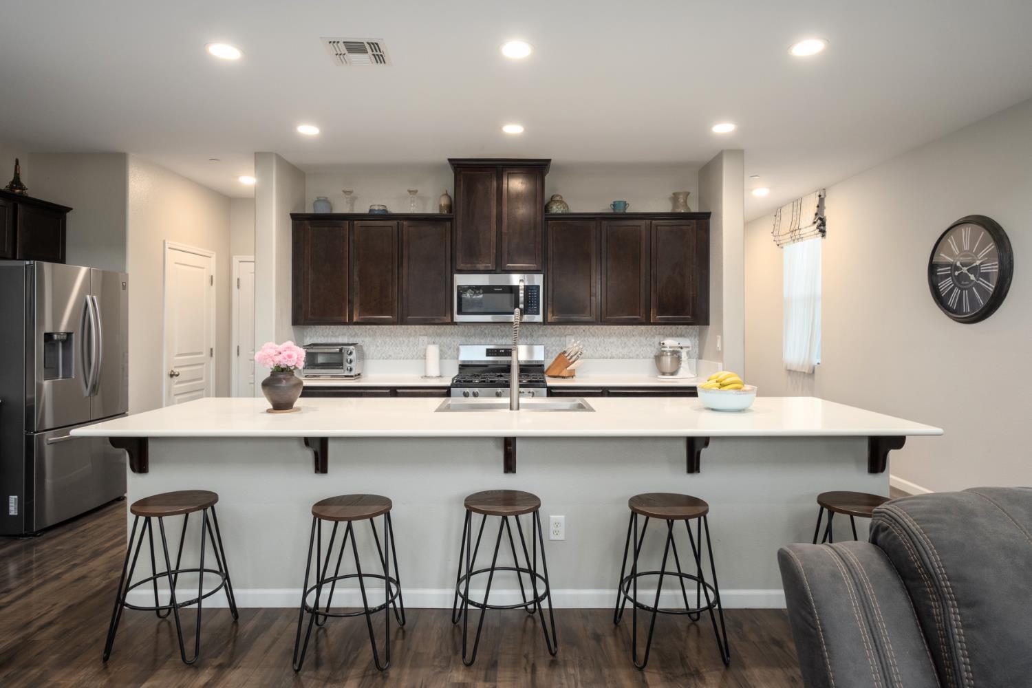 158 Drake St, Madera, CA 93638