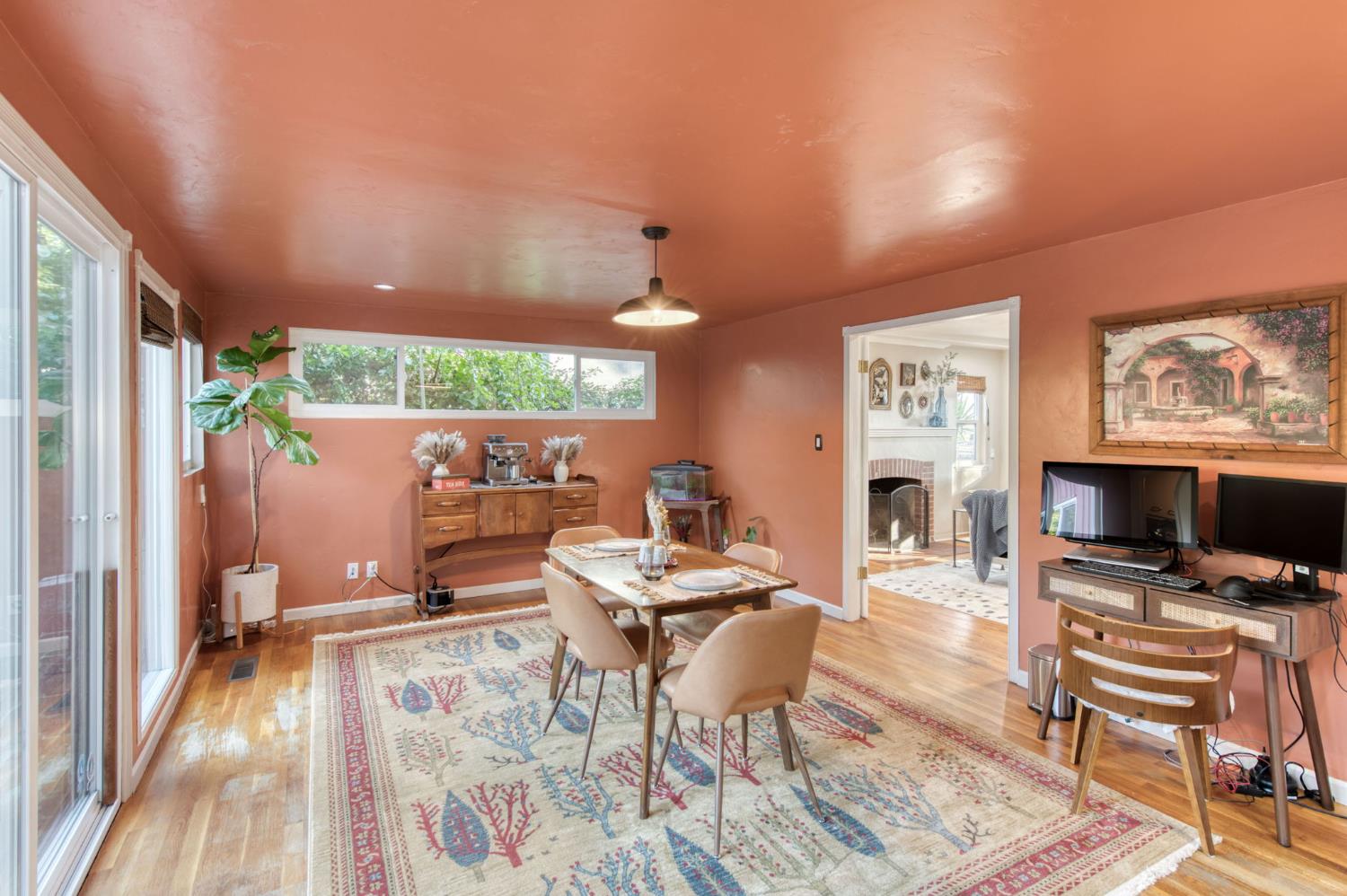 105 Clinton, Fresno, CA 93704