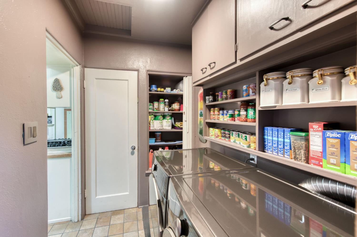 105 Clinton, Fresno, CA 93704