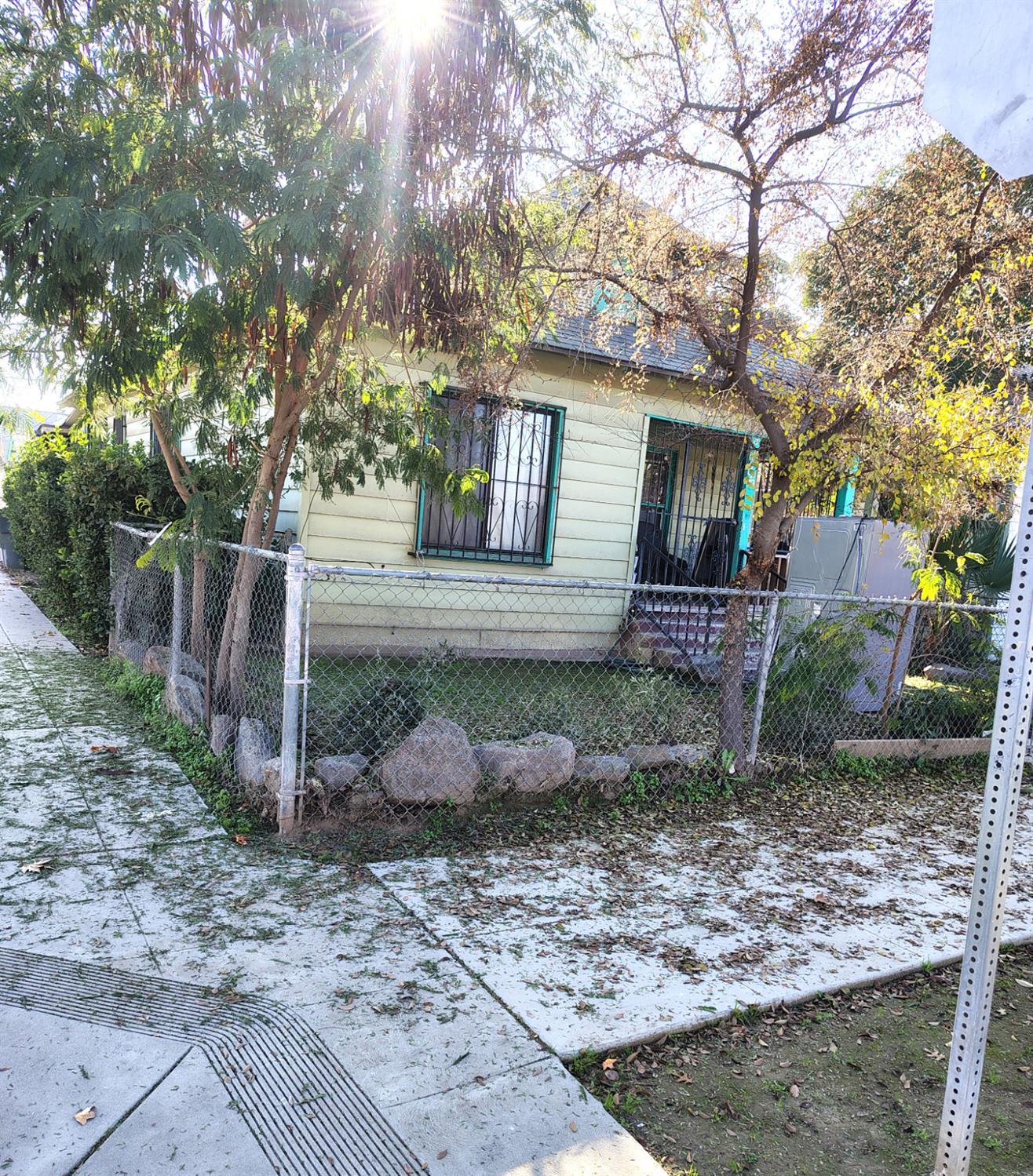 2636 E Washington Ave, Fresno, CA 93701