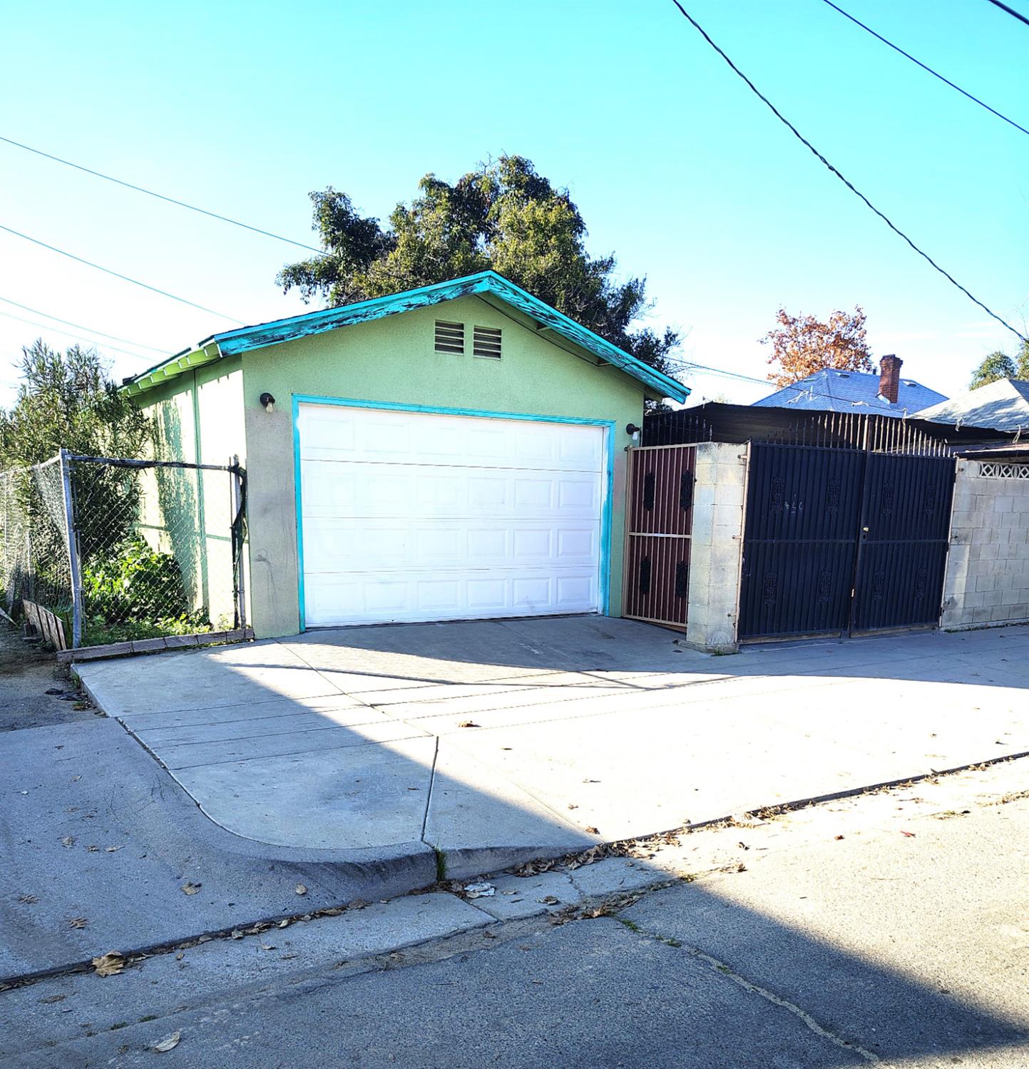 2636 E Washington Ave, Fresno, CA 93701